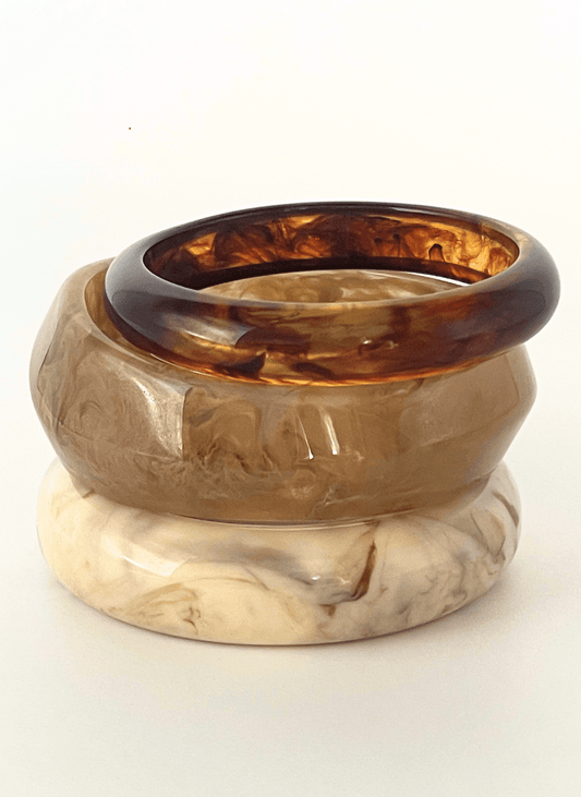 MEA NANI JEWELLERY Armbånd SHE’S GROUNDED – 3 pk, chunky armbånd i jordtoner