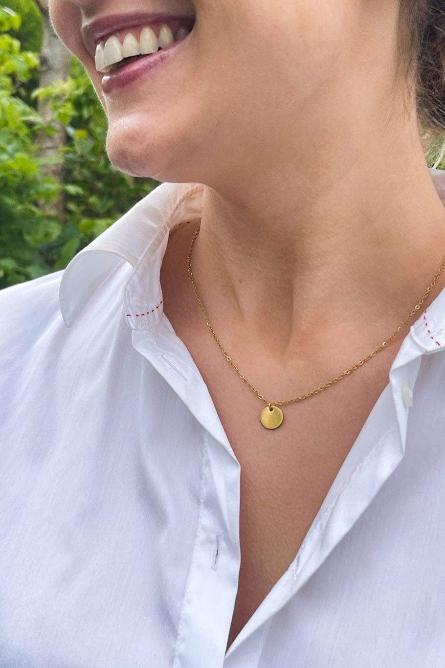 MEA NANI JEWELLERY Halskjede MILA - Flerlags halssmykke belagt med 18K gull – stilrent, slitesterkt og tidløst