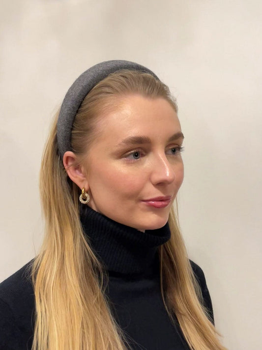 MEA NANI JEWELLERY Hårbøyle GRÅ HÅRBØYLE TIL DAME