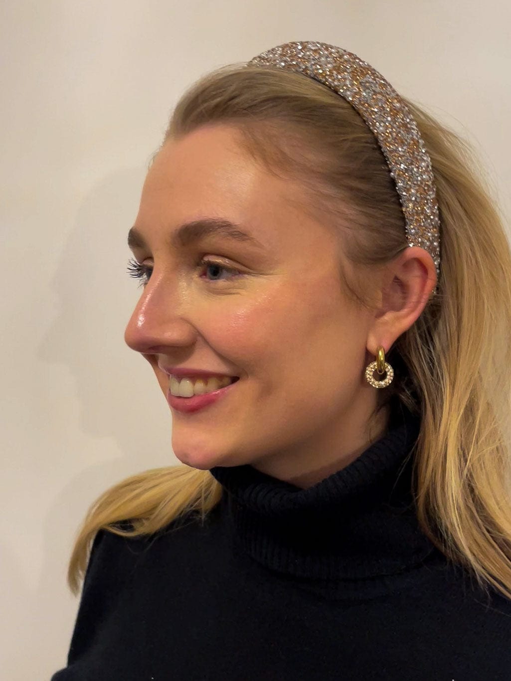 MEA NANI JEWELLERY Hårbøyle POLSTRET HÅRBØYLE MED GLITTER - BRUN