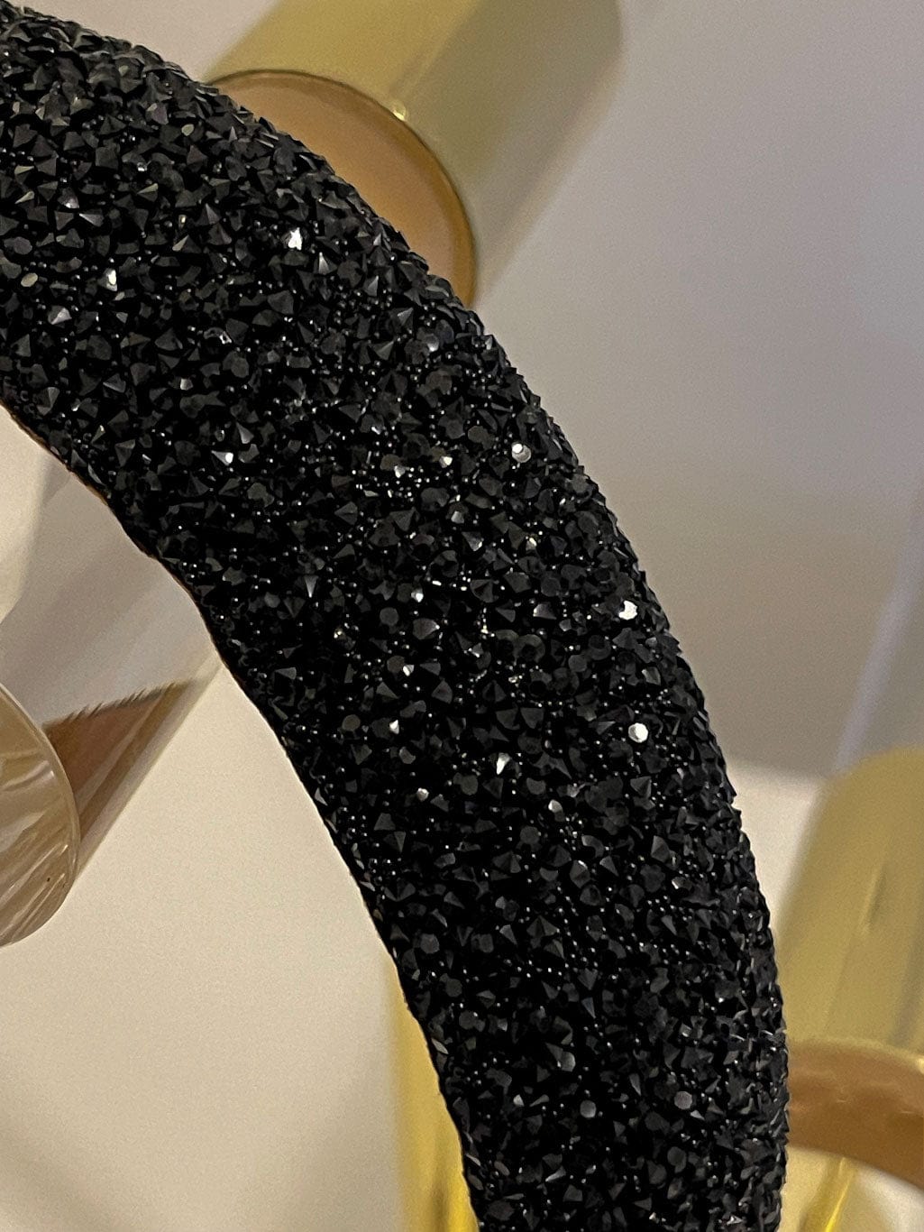 MEA NANI JEWELLERY Hårbøyle POLSTRET HÅRBØYLE MED GLITTER - SORT