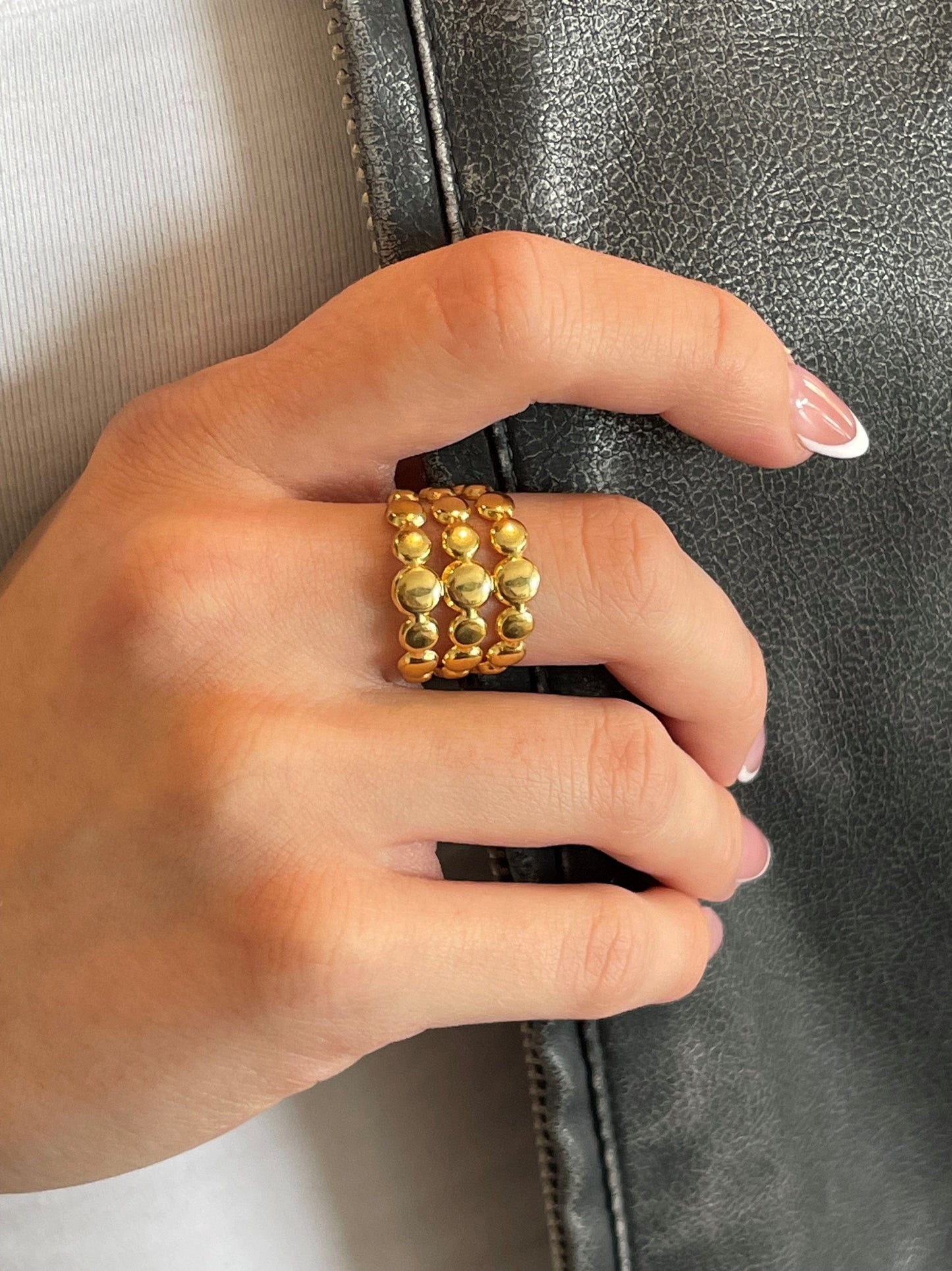 MEA NANI JEWELLERY Justerbar ring GLOW GETTER - 18K pvd gullbelagt ring