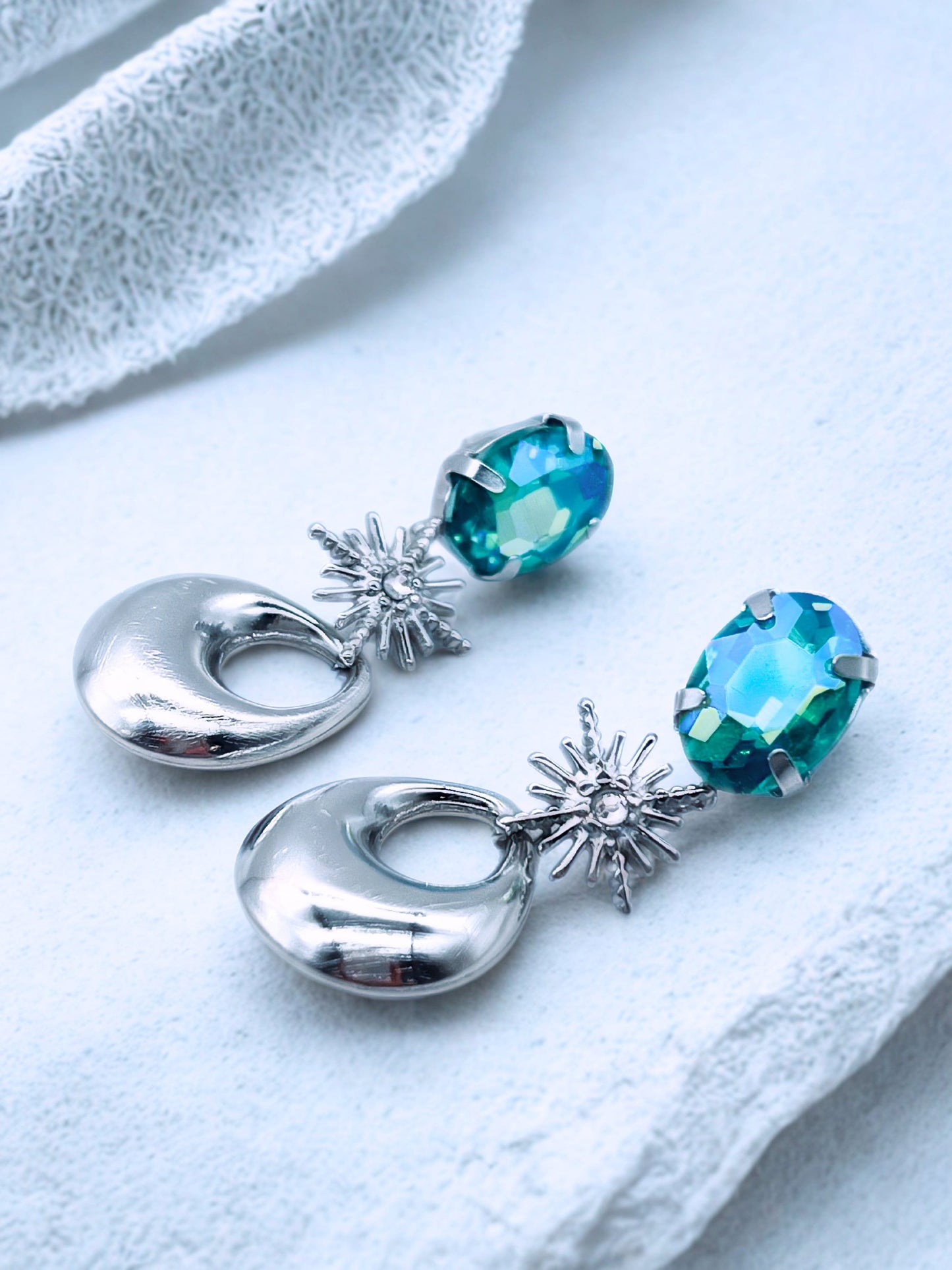 MEA NANI JEWELLERY Øredobber Sølv/sjøgrønn SPARKLE øredobber – sølv/turkis
