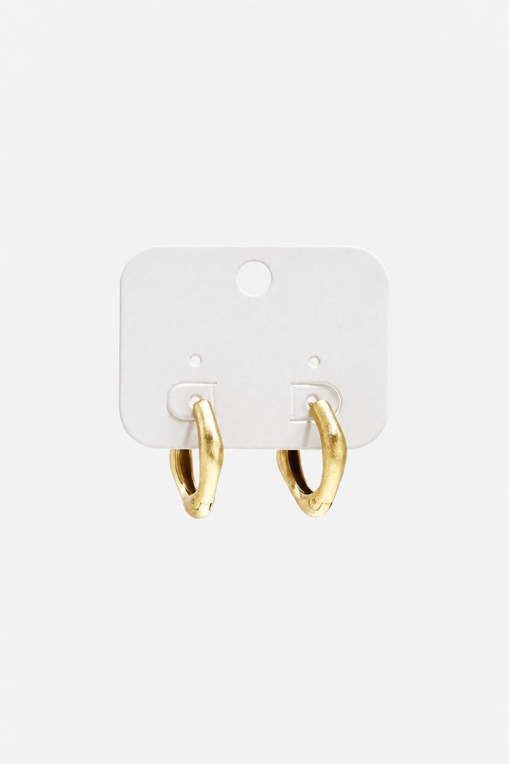 MEA NANI JEWELLERY Øredobber VILDE – Hoops med kantet design, 14K gullbelagt