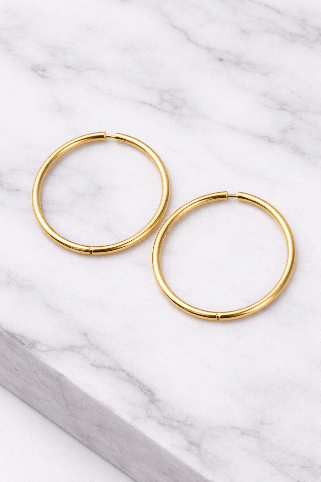 MEA NANI JEWELLERY Øreringer EVERYDAY CONFIDENCE HOOPS – MEDIUM (Gull eller sølv)