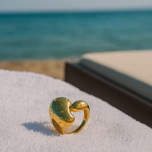 MEA NANI JEWELLERY Ring BERGEN CHUNKY RING – gullbelagt, myke former, trendy design