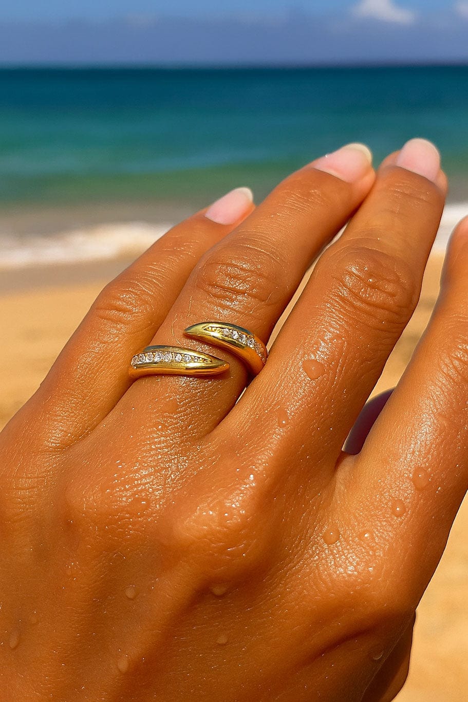 MEA NANI JEWELLERY Ring EIRA 18K GULLBELAGT RING MED ZIRKONA STEIN - Klassisk og justerbar ring til dame