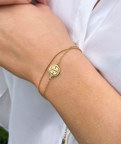 MEA NANI JEWELLERY Armbånd NOMI – justerbart armbånd i 18K gullbelagt stål, vanntett og hypoallergent