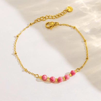 MEA NANI JEWELLERY Armbånd PINK LOVE – 18k gullbelagt armbånd med naturstein