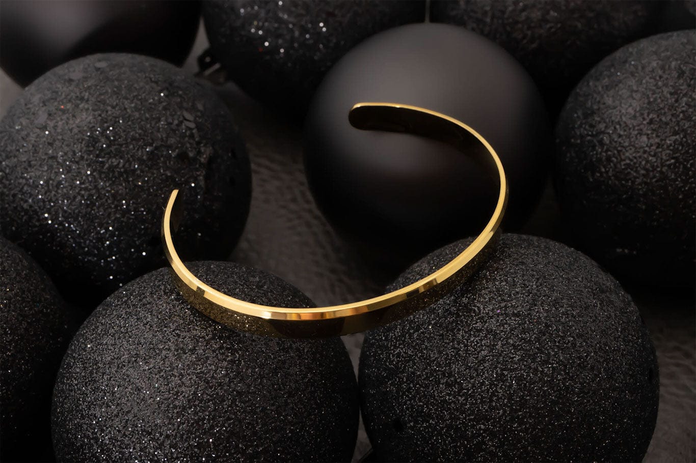 MEA NANI JEWELLERY Armbånd THE HAVEN CUFF – 18K Gold Waterproof Herrearmbånd