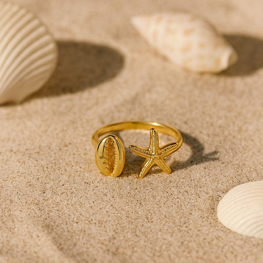 MEA NANI JEWELLERY Gullbelagt ring 14K MARA - Justerbar skjellring i gull