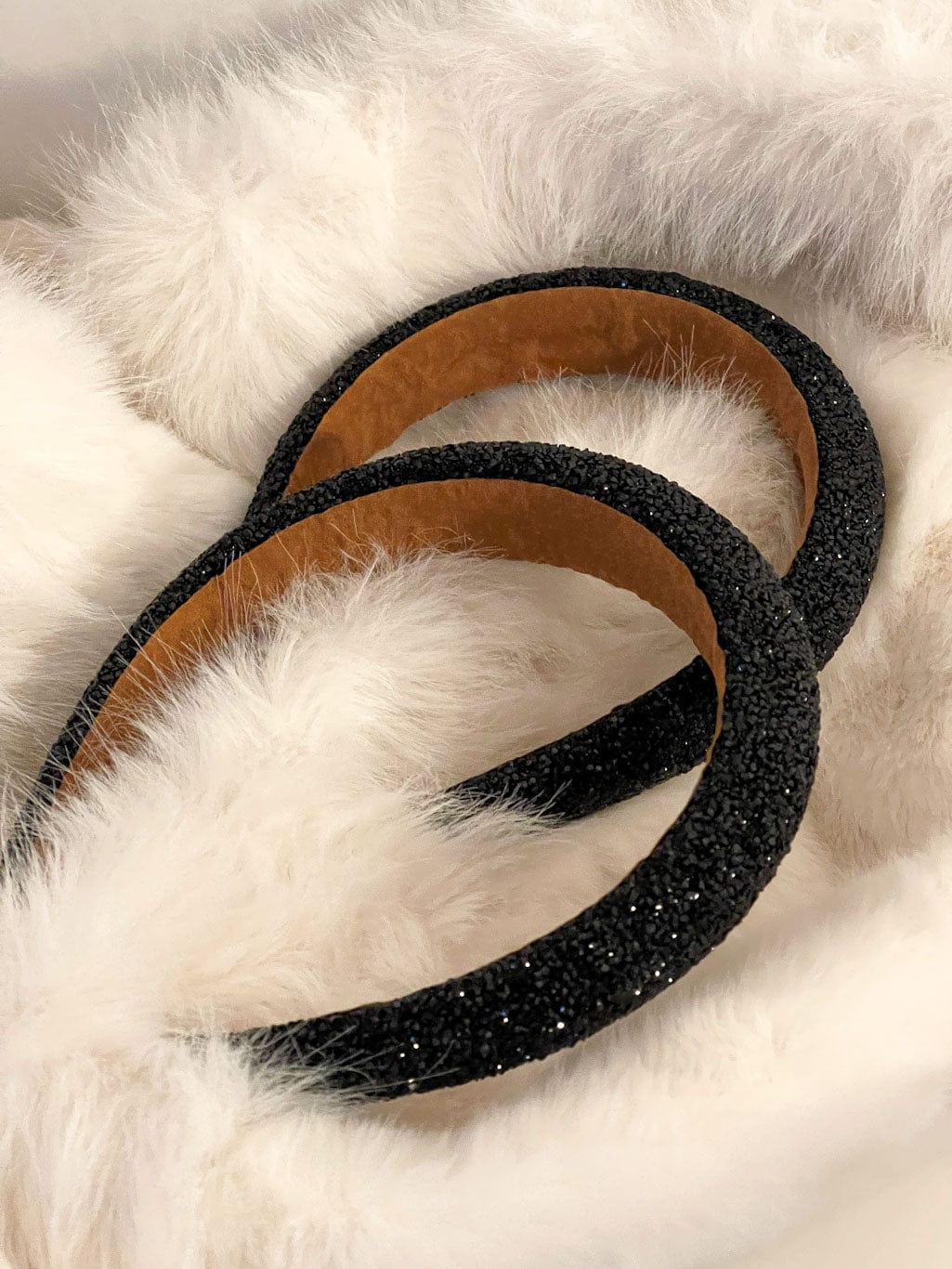 MEA NANI JEWELLERY Hårbøyle POLSTRET HÅRBØYLE MED GLITTER - SORT