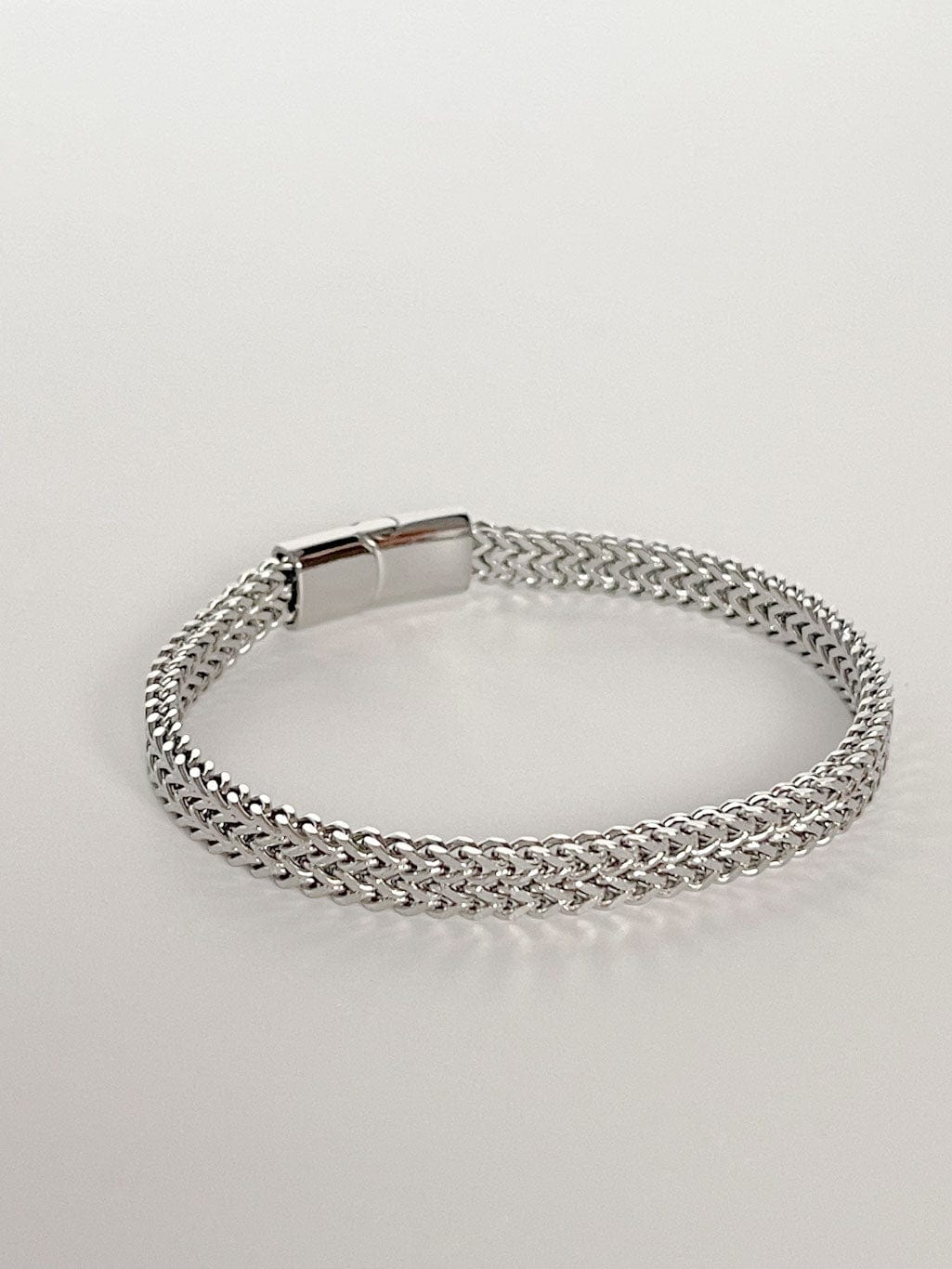 MEA NANI JEWELLERY Herrearmbånd 22 cm HERREARMBÅND I RUSTFRITT STÅL - Stilrent, slitesterkt og allergivennlig