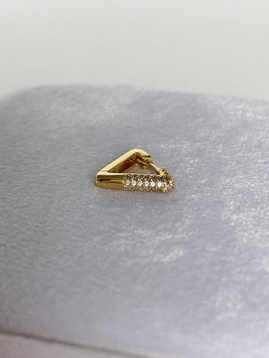MEA NANI JEWELLERY Huggie hoops EMMA HUGGIE ØRERING 18K GULLBELAGT - 1 stk. øredobb