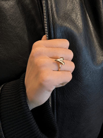 MEA NANI JEWELLERY Justerbar ring GOLDEN HEART RING - 14K gullbelagt