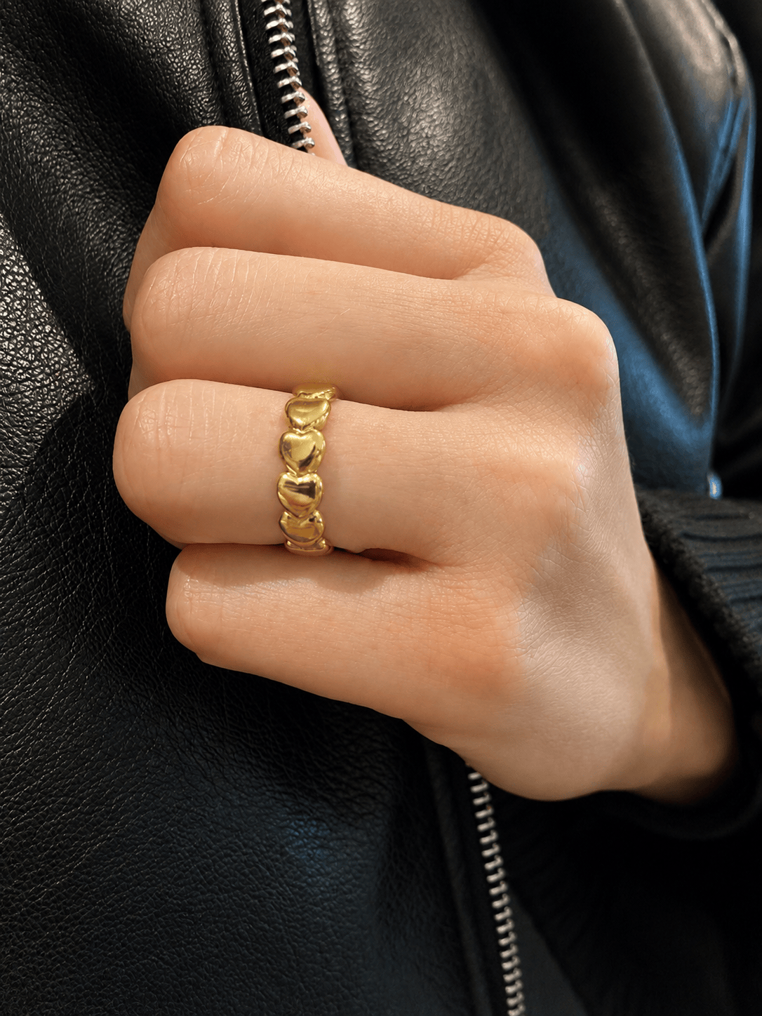 MEA NANI JEWELLERY Justerbar ring HELLO LOVE Justerbar Ring – 14K gullbelagt