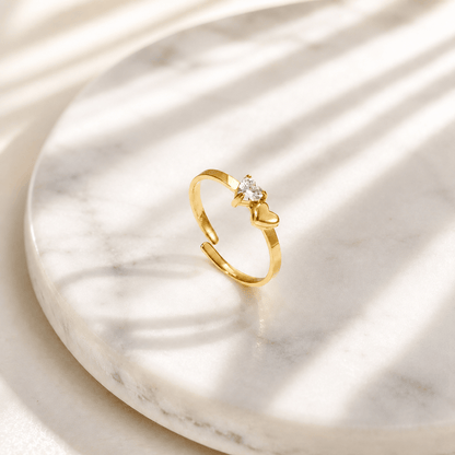 MEA NANI JEWELLERY Justerbar ring SHE STOLE MY HEART RING - 14K gullbelagt