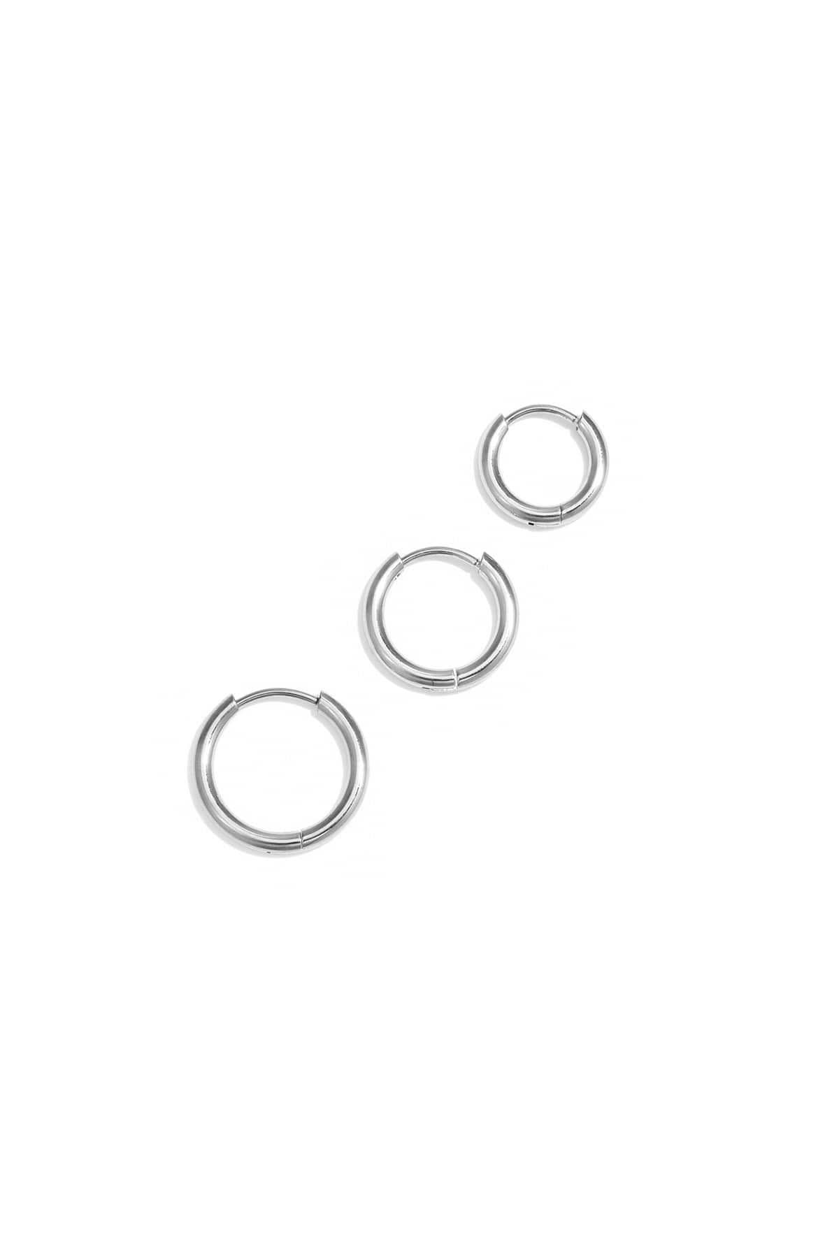 MEA NANI JEWELLERY Øredobber 3 stk. tynne hoops CHUNKY HOOPS SET – sølvfarget kirurgisk stål