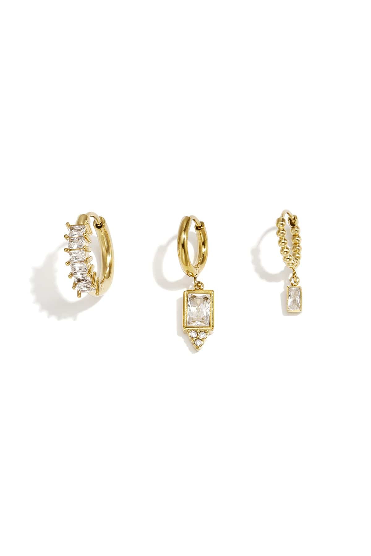 MEA NANI JEWELLERY Øredobber Default GLACÉ STACK – 14K gullbelagte huggies med hvite zirkonia, sett med 3