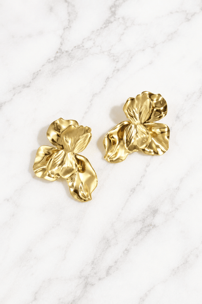 MEA NANI JEWELLERY Øredobber MIRELLE – store vanntette blomsterøredobber - 14K gullbelagt