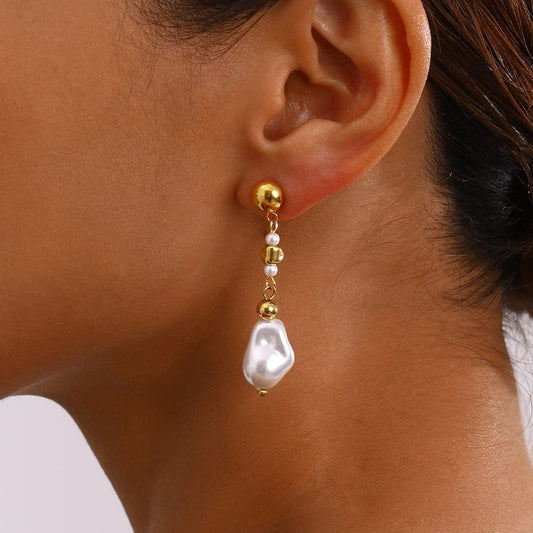 MEA NANI JEWELLERY Øredobber SHE’S A PEARL ØREDOBBER