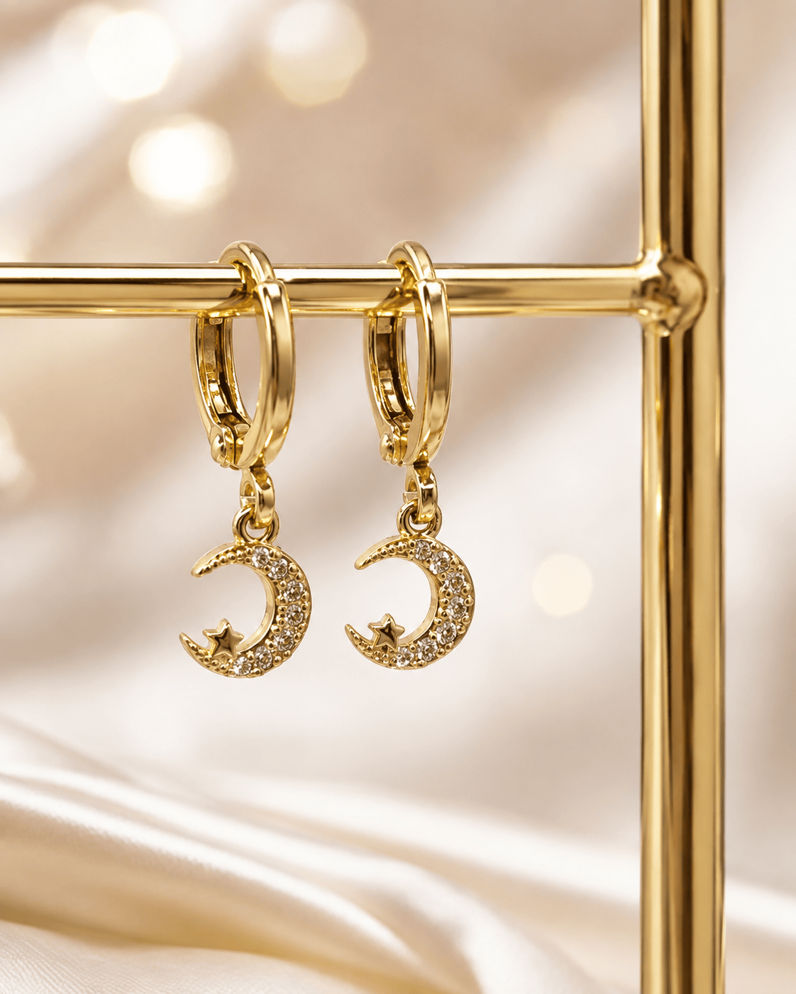 MEA NANI JEWELLERY Øredobber SPARKLING MOON ØRERINGER - GULLBELAGT