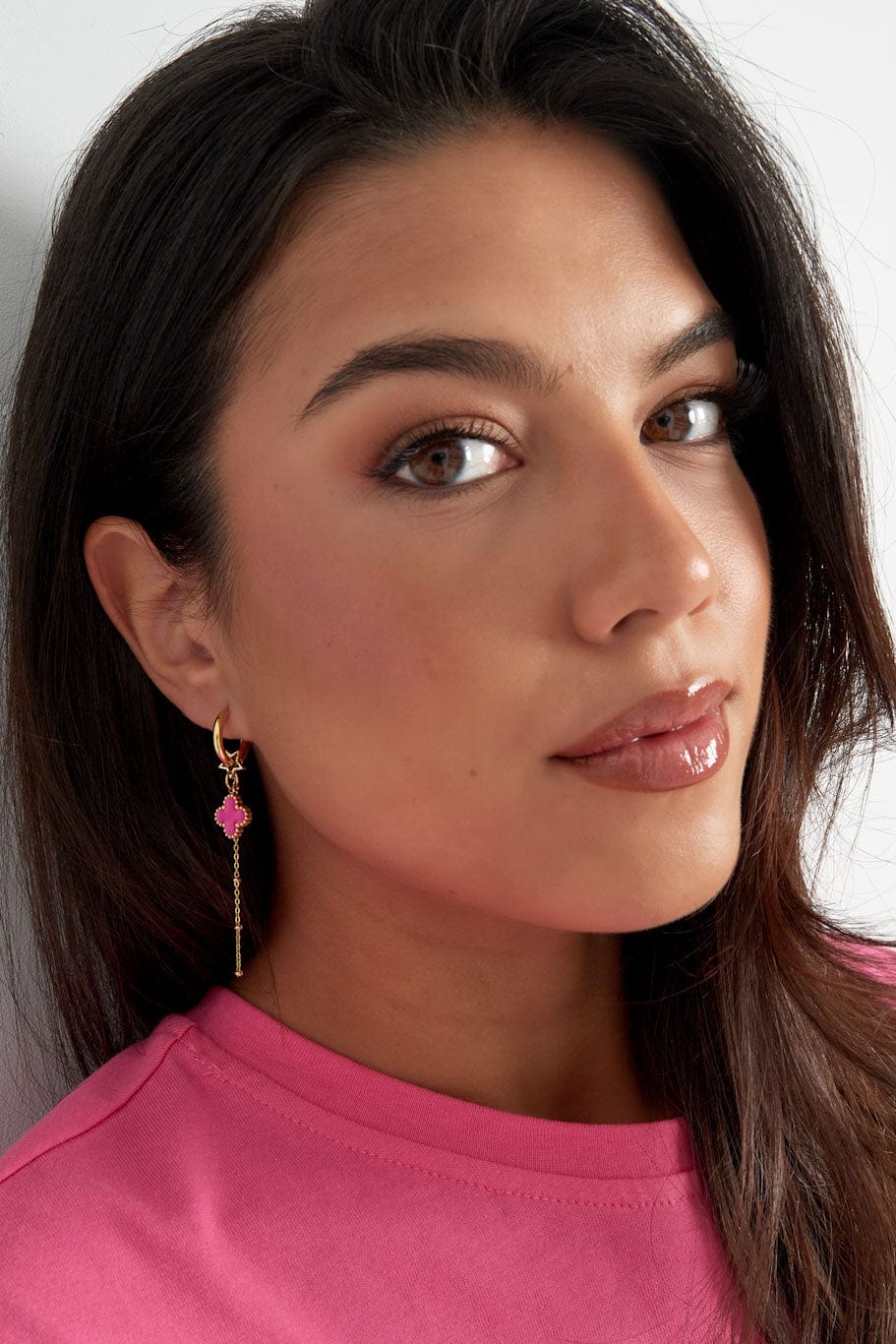 MEA NANI JEWELLERY Øreringer CELESTIAL BLOSSOM GULLBELAGTE ØRERINGER MED CHARMS (14K)