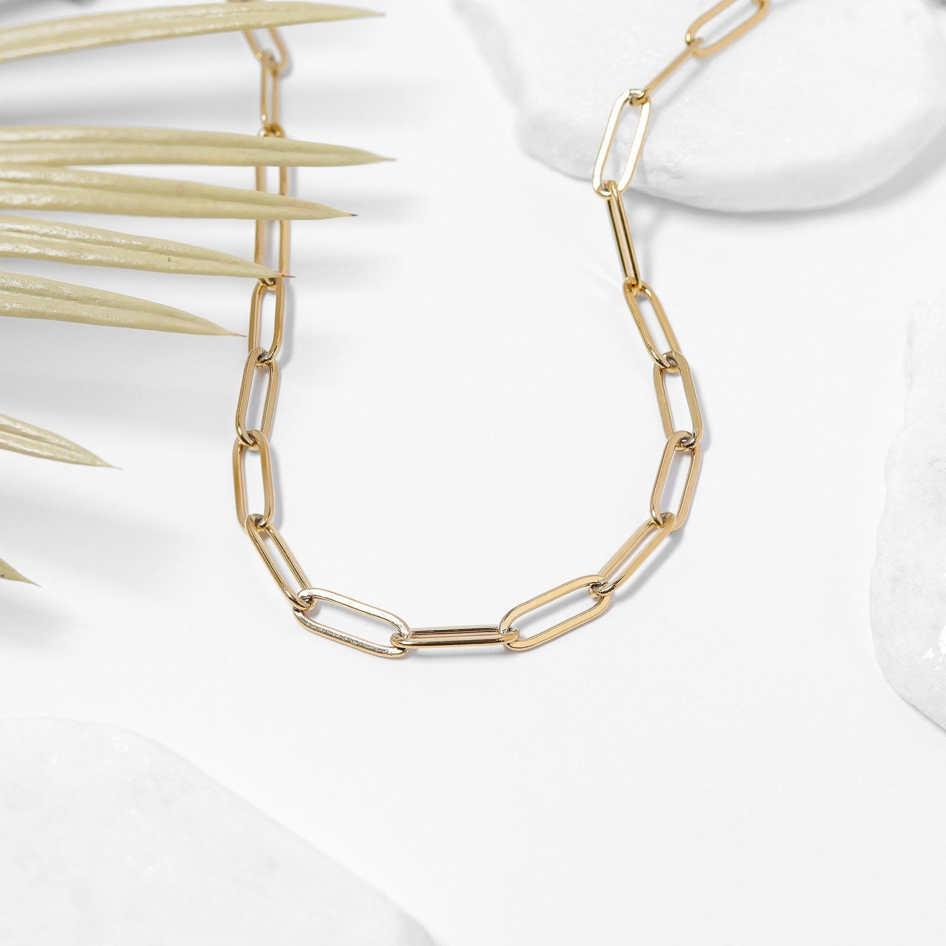 MEA NANI JEWELLERY Paperclip halskjede OSLO LINK NECKLACE – 18K PVD-gullbelagt kjede