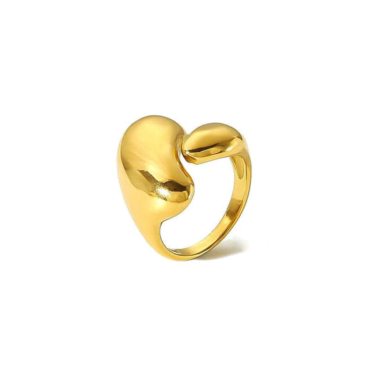 MEA NANI JEWELLERY Ring BERGEN - CHUNKY GULLBELAGT RING MED MYKE FORMER