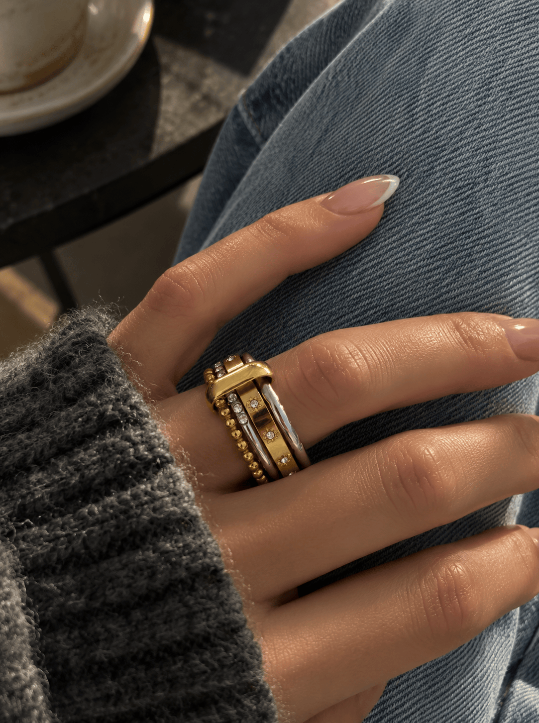 MEA NANI JEWELLERY Ring SQUAD – Ring med fire bånd i gull og sølv, 14K gullbelagt